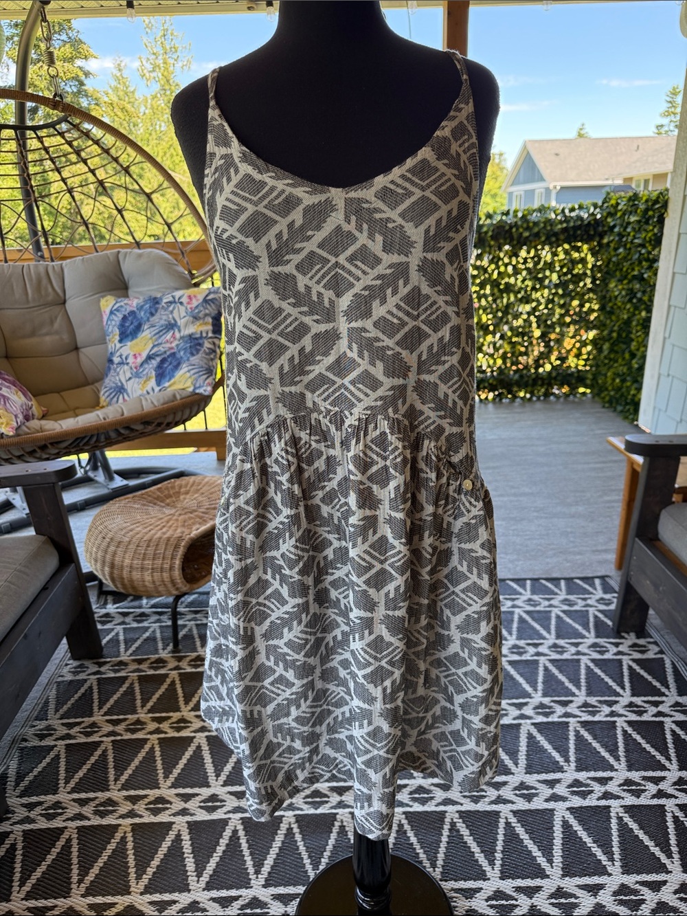 Haris Cotton | Embroidered Linen Spaghetti Strap Dress